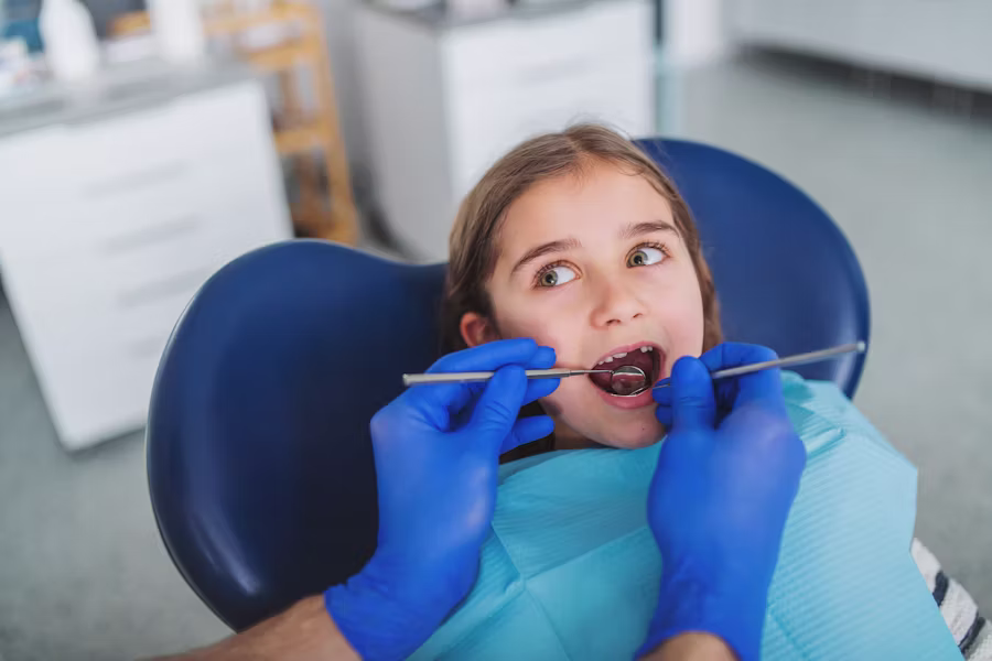 Prima visita dal dentista per bambini — Studio Dentistico Dr. Frozzi